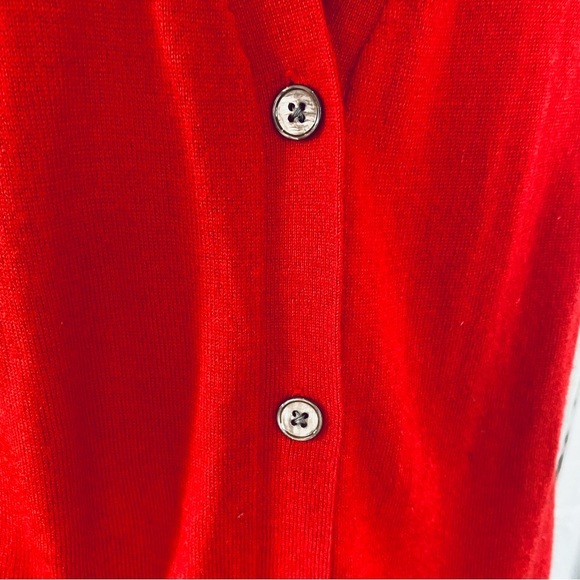 Gap design and crafted red cardigan sweater. Beautifully done. - Picture 5 of 12